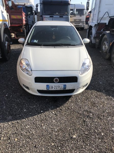 Waste disposal - Road maintenance and - Cars - Bank. 60/2020 - Venezia L.C - Sale 5