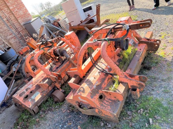 Winemaking Equipment - Agricultural Tractors - Bank. 16/2021 - Firenze Law Court