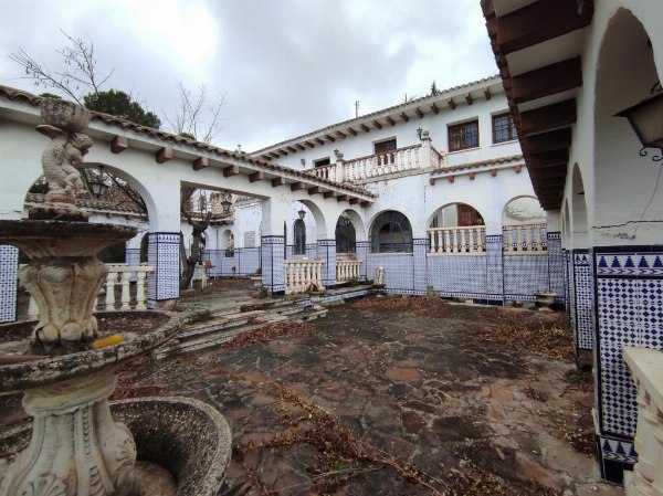 Masía con terrenos en Alcoy - Alicante - Liquidacion