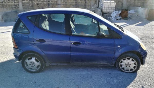 Mercedes Classe A dhe pajisje për ndërtim - Faliment 41/2022 - Gjykata e Palermos