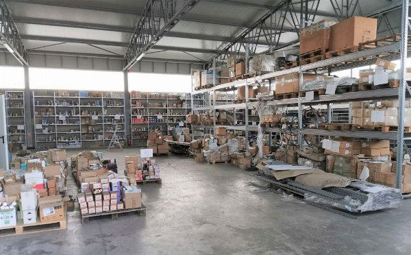 Small Parts Warehouse - Shelving - Bank. 51/2020 Bari Law Court