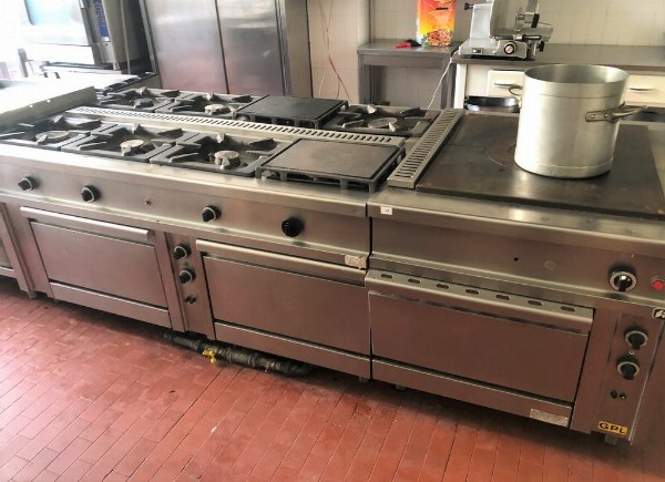 Equipment for catering and hotels furniture - Bank. 128/2019 - Verona L.C. - Sale 2