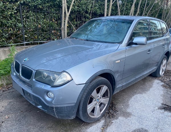 BMW X3 - Photocopiers and furnishings - Bank. 41/2022 - Siracusa L.C. Sale 3
