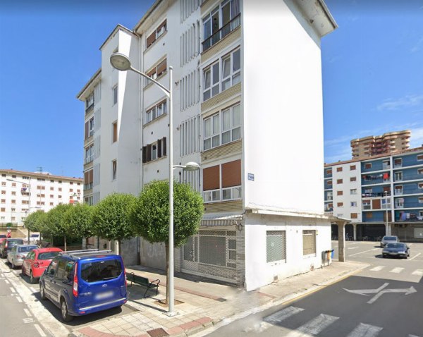 Locale commerciale ad Arrasate - Gipuzkoa - Spagna - Trib. N.3 di Bilbao