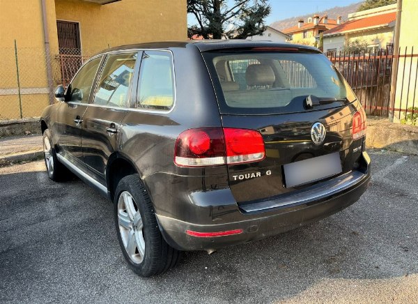 Volkswagen Touareg - Judicial administration n. 7054/15 RGNR Mod. 21 DDA - Reggio Calabria Law Court - Sale 5
