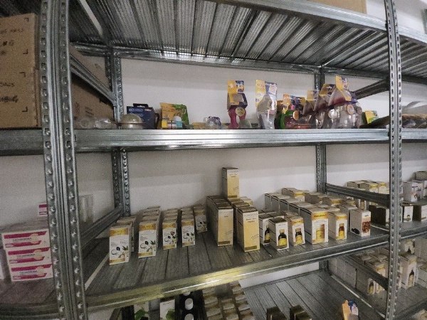 Parapharmaceutical products - Shelving and Office Furniture-bank 591/2022 - Roma law court