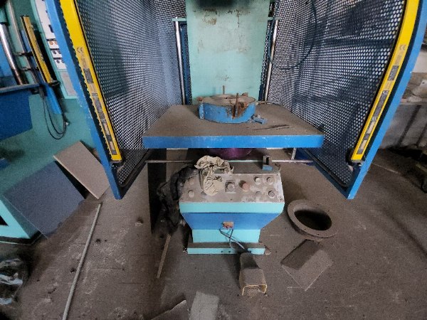 Ceramic production - Machinery and equipment - Bank. 52/2022 - Benevento L.C. - Sale ex Art. 107