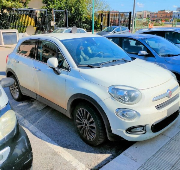 Vehicles -  Bank. 93/2022 - Bari law court  - Sale 3