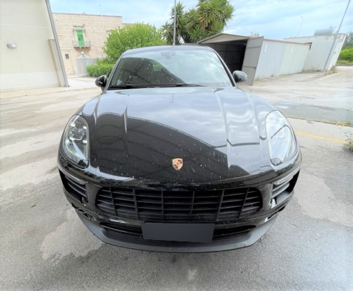Porsche Macan - Bank 39/2022 - Bari law court