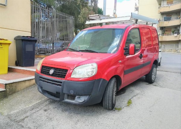 Cars and motorcycles - FIAT, Land Rover and BMW - Private Sale - Sale 3