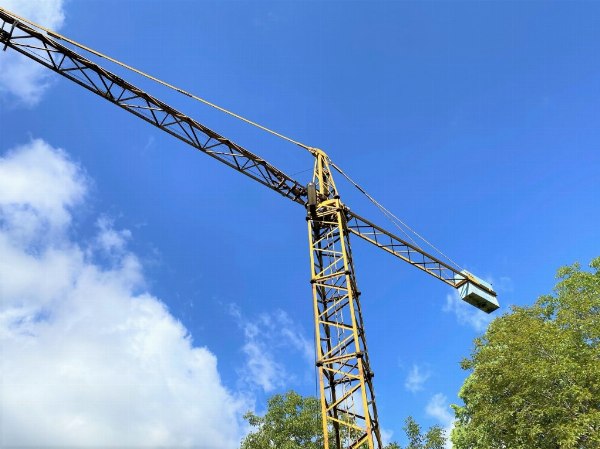 Tanker, cranes and construction equipment - Cred. Agr. 6/2021 - Vicenza Law Court - Sale 3
