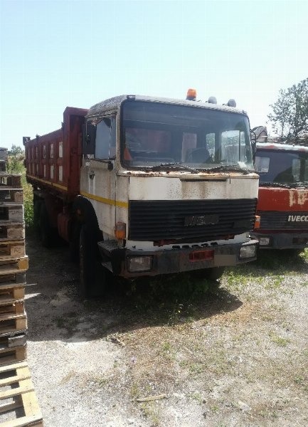 Road construction works - Vehicles and equipment - Bank. n. 15/2016 - Termini Imerese Law Court - Sale 2