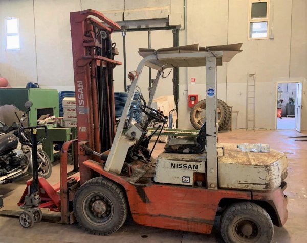 Processing of tomatoes and citrus fruits - Trucks and motor vehicles - Bank. 6/2022 - Castrovillari Law Court - Sale 2