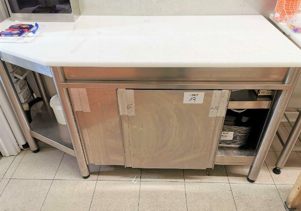 Catering furniture and equipment - Vehicles-  Jud.Liq 27/2022 - Firenze law court - Sale 2