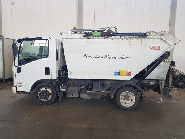 Vehicles and equipment for waste disposal - Criminal Procedure N. 3382/2015 - Trib. Law Court of Catanzaro - Sale 4