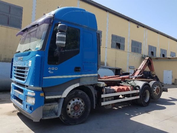 Vehicles and equipment for waste disposal - Criminal Procedure N. 3382/2015 - Trib. Law Court of Catanzaro - Sale 4