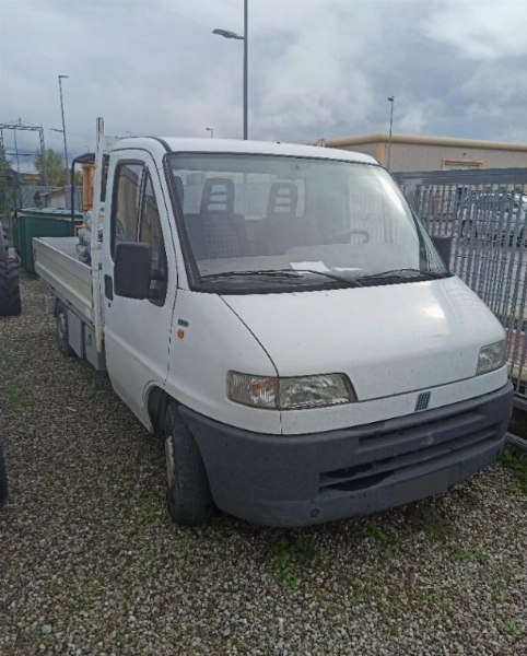 FIAT truck - Garden furniture - Bank. 31/2022 - Arezzo law court