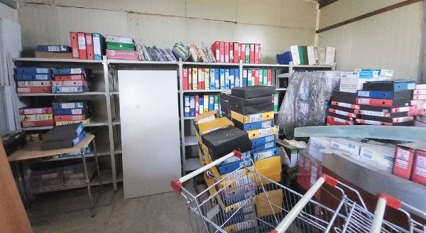 Shelving and Office Furniture - Bank. 1/2023 - Latina law court - Sale 2