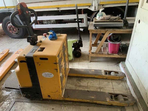 Pallet trucks and scales - Office electronics - Jud. Adm. n. 341/20 - RGNR-N.546/21 RG GIP - Messina Law Court - Sale 3
