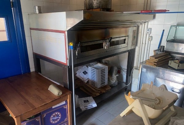 Furniture and catering equipment - Volkswagen Golf Plus - Judical Clearance n. 18/2023 - Siracusa Law Court - Sale 2