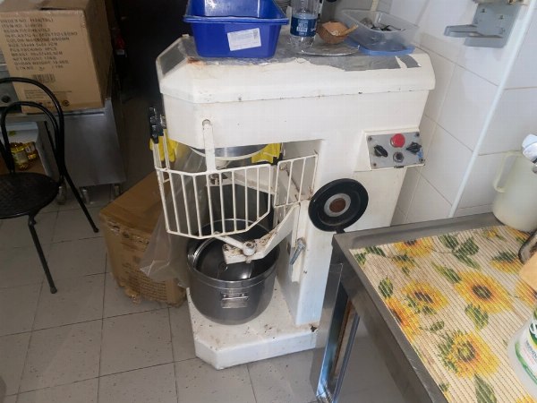 Furniture and catering equipment - Volkswagen Golf Plus - Judical Clearance n. 18/2023 - Siracusa Law Court - Sale 2