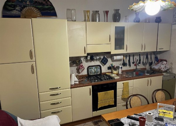 Home furniture - Bank. 93/2022 - Verona L.C.
