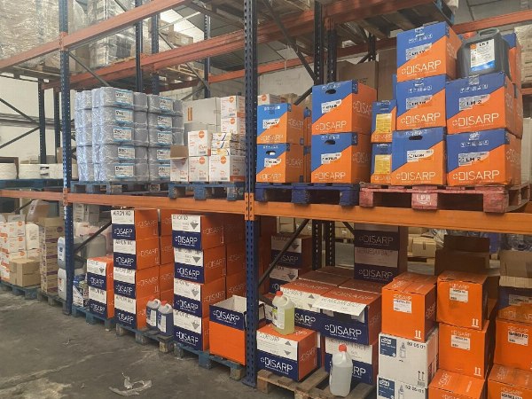 Magazzino prodotti per la pulizia - Automezzi e attrezzature - Trib. n. 2 di Malaga