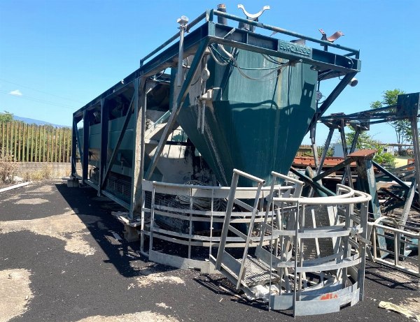 Tower cranes, containers and prefabricated buildings - Elements for concrete production plant  - Jud. Liq. 7/2022 - Catania L.C.