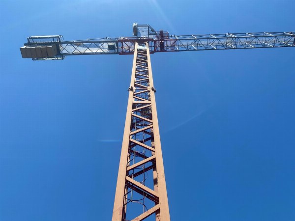 Prefabricated buildings and tower cranes - Electric compressors and generator sets  - Jud. Liqu. n. 10/2022 - Catania Law Court