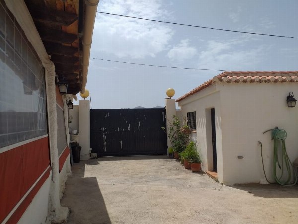 Cuota del 50% de una finca rústica y construcciones en Motril - Granada - Juzgado Mercantil N°1 Granada