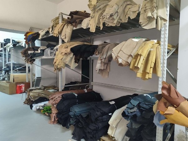 Rolls of leather - Shelving and equipment - Judical Clearance n. 59/2023 - Napoli Nord Law Court