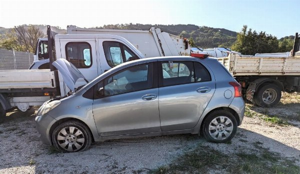 Toyota Yaris - Capital Goods from Leasing - Intrum Italy S.p.A.