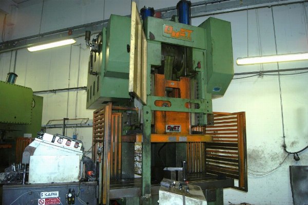 Industrial machinery - Presses and benders - Bank. n. 25/2022 - Ancona law court