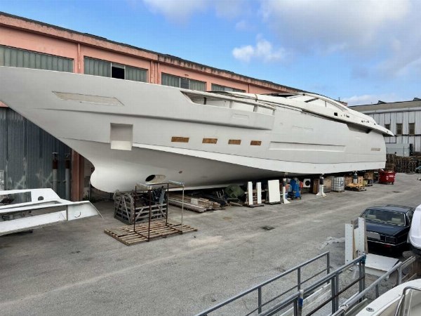 Scafi per yachts Dreamline - Fall. n. 96/2022 - Tribunale di Roma