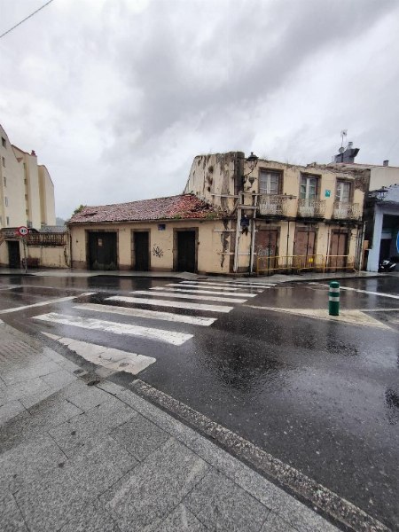 Edificio de viviendas y pulpeira en Betanzos - A Coruña - Juzgado de lo Mercantil N°2 de A Coruña