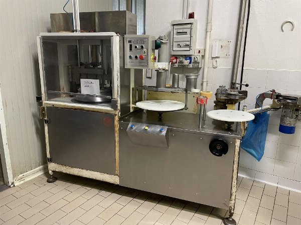 Cheese production - Machinery and equipment - Private Sale