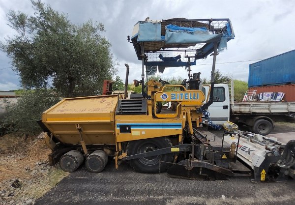 Earthmoving vehicles - Excavator and vans - Bank. 17/2019 - Barcellona Pozzo di Gotto L.C. 