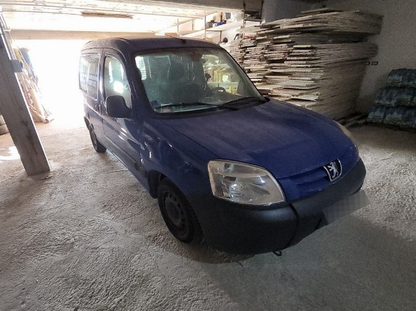 Construction site equipment - Peugeot Ranch - Jud.Liq. 10/2023 - Cassino law court