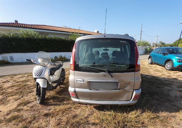 Toyota Yaris - Piaggio Scarabeo - Liq.Giud. n. 7/2023 - Tribunal de Latina - Venta 2