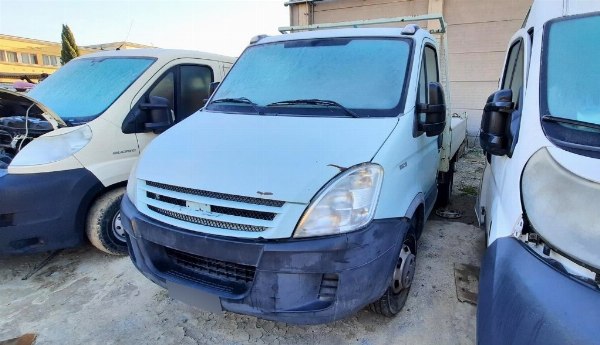 Autocarro IVECO 35C15 - Beni Strumentali da Leasing - Intrum Italy S.p.A 