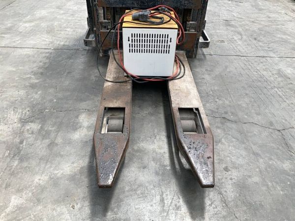Carretillas elevadoras Caterpillar N2215N - bienes instrumentales procedentes de leasing - Venta 3