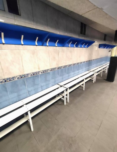 Equipamiento y material para centro deportivo y vehículo Smart - Vigo