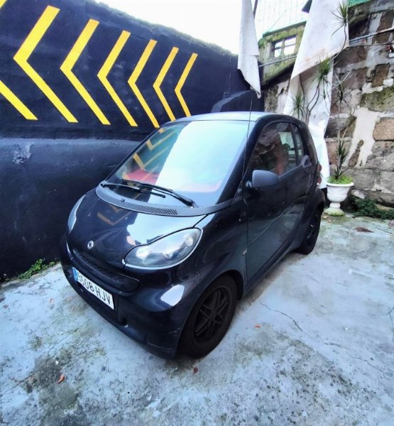 Equipamiento y material para centro deportivo y vehículo Smart - Vigo