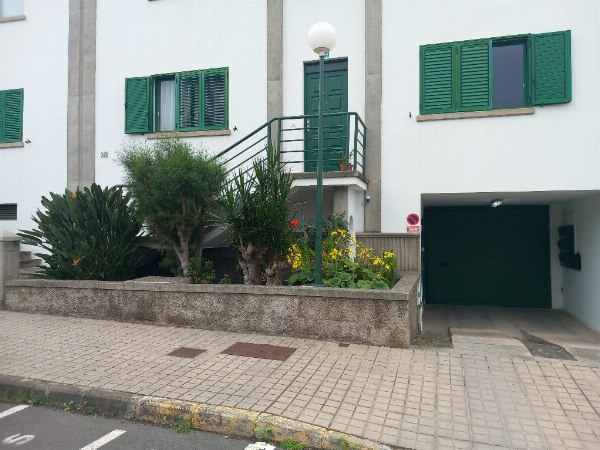 Land, commercial premises and parking spaces in Las Palmas de Gran Canaria - Commercial Court No. 1 of Las Palmas
