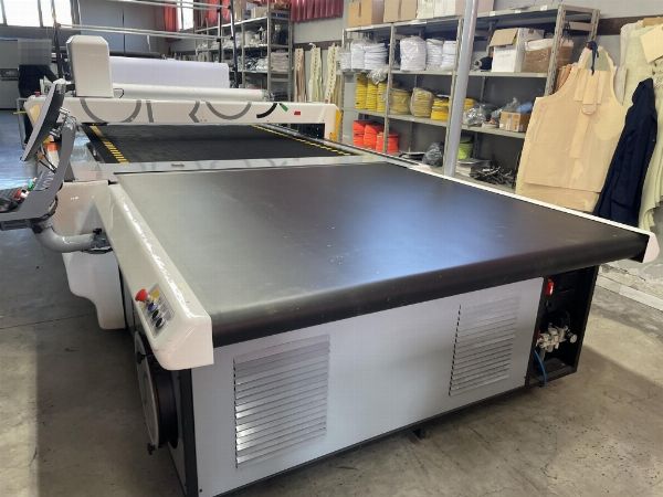 Producción de ropa de trabajo - Maquinaria y equipamiento - Seq.Prev - Tribunal de Catanzaro - Venta 3