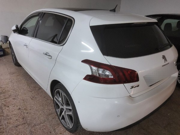 Shoe factory machinery - Peugeot 308 - Judical Clearance n. 24/2023 - Napoli Nord Law Court - Sale 2