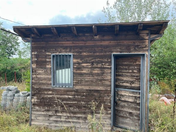 Monoblocco in legno - Attrezzature da cantiere - Arredi per la casa - Liq.Giud. 16/2023 - Trib. di Piacenza - Vendita 3