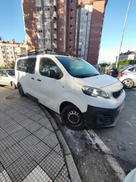 Vehiculos y mobiliario de oficina - Juzgado mercantil n. 3 Pontevedra