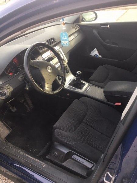 Veicoli Mercedes e Passat a Madrid - Tribunale di Madrid n. 5