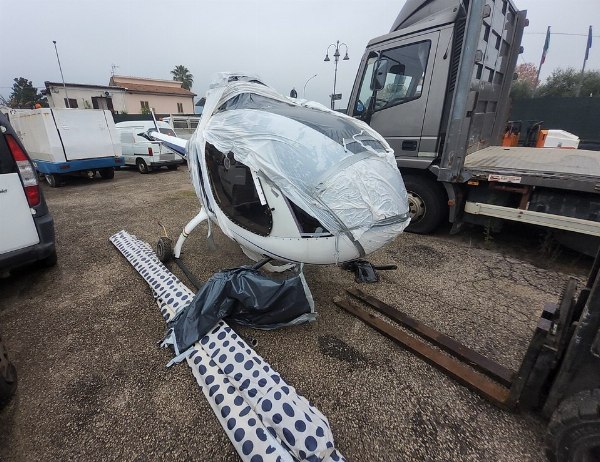 Vehículos - Helicóptero biplaza - Liquidación Judicial n.26/2023 - Tribunal de Cassino - Venta 2